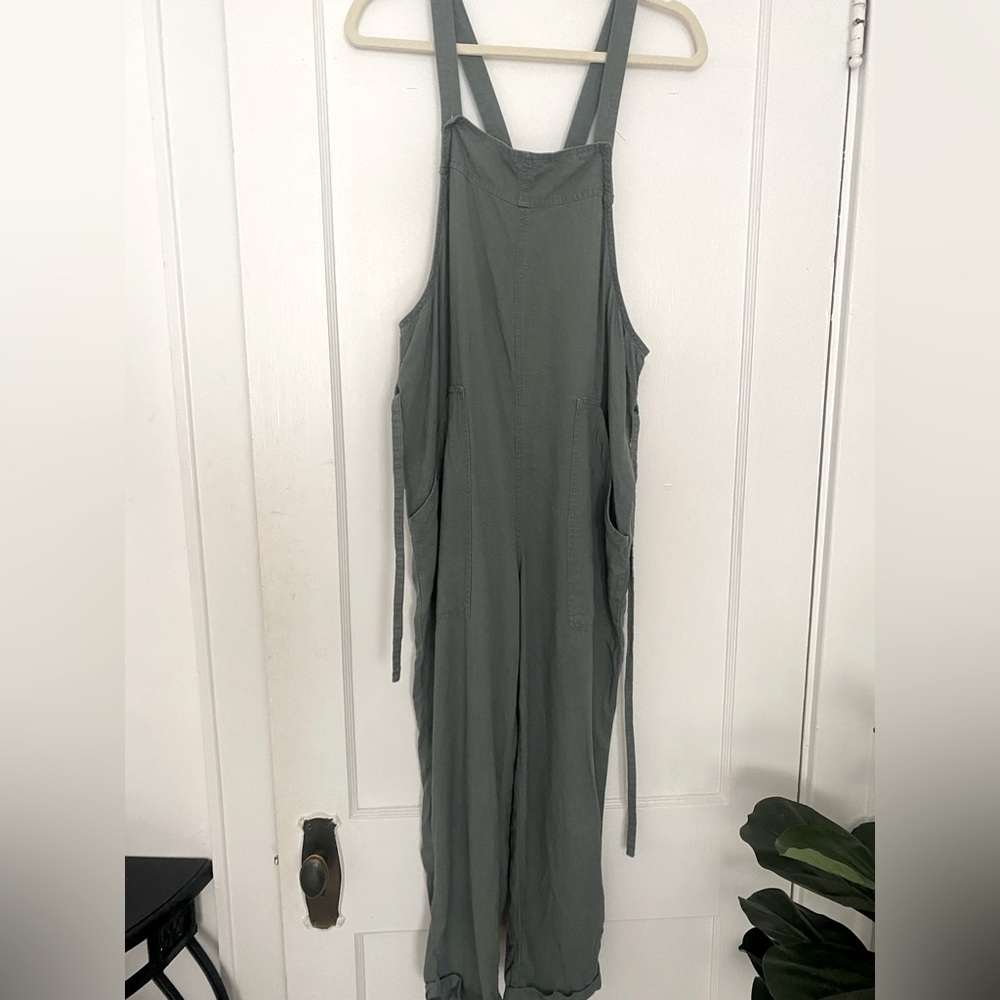 Linen jumpsuit